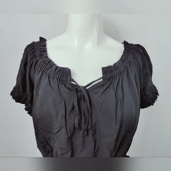 NWT Forever 21 Black Woven Off Shoulder Blouse Top Sz M - Picture 2 of 11